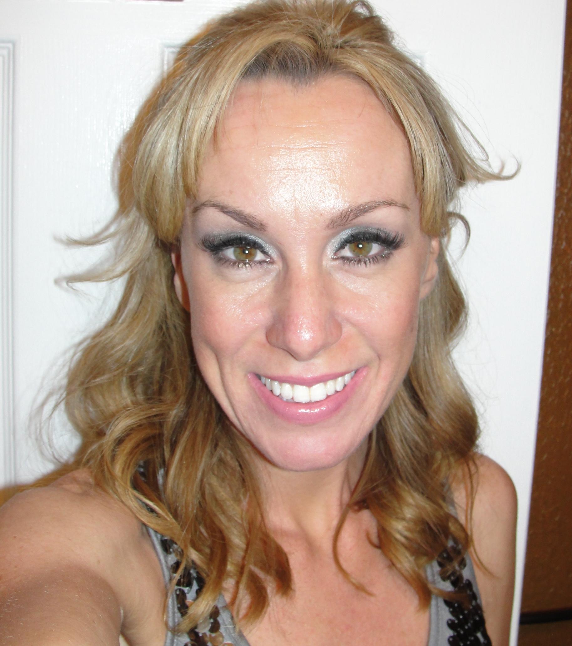 Subtle day time look, transitioning to Night out look - image 3 - student project