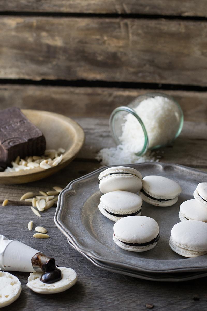 Macarons Light & Dark - image 4 - student project