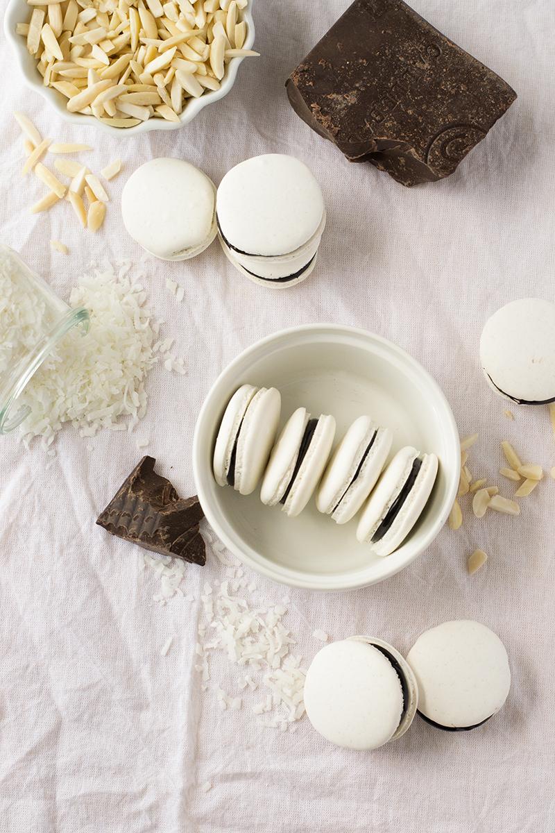 Macarons Light & Dark - image 1 - student project