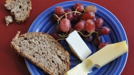 Mel Chesneau - Getaway Cheese platter & Seasonal fruits 
