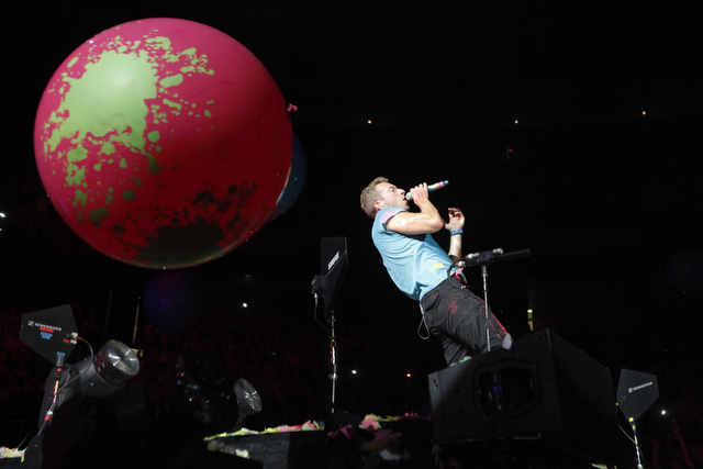 Coldplay world tour - image 2 - student project