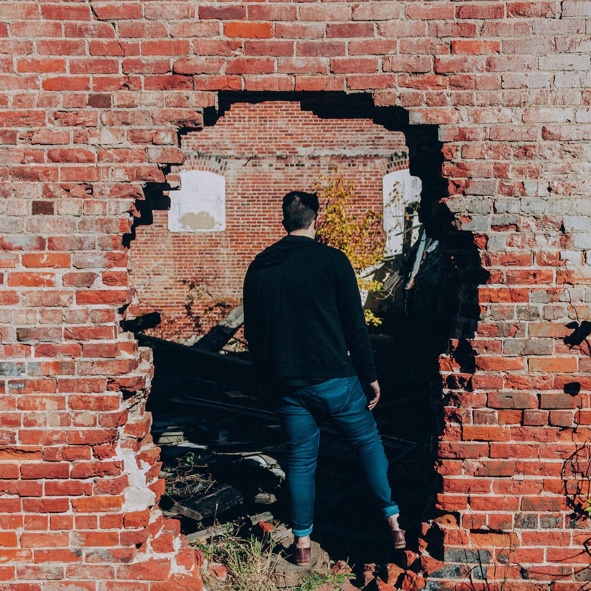 Finding Real Community in the Digital Age - image 3 - student project