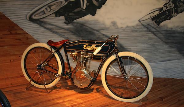 Vintage Motorcycles - image 2 - student project