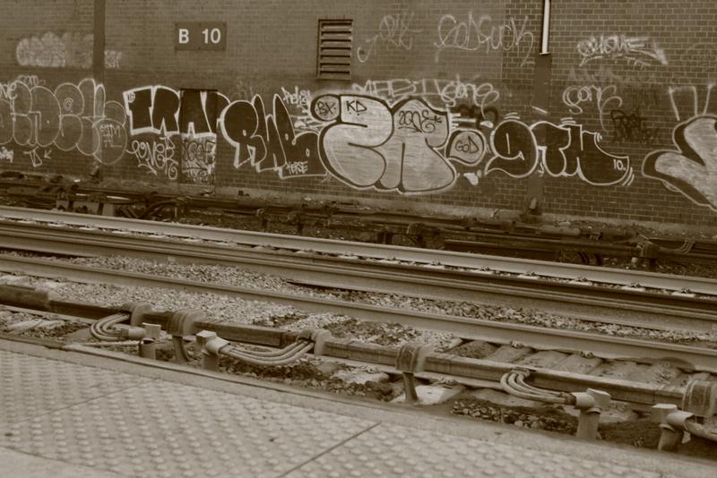Week 1-3: Rail scape (week 1) ; Portraits & Random (week 2) ; Happy people (week 3) - image 18 - student project