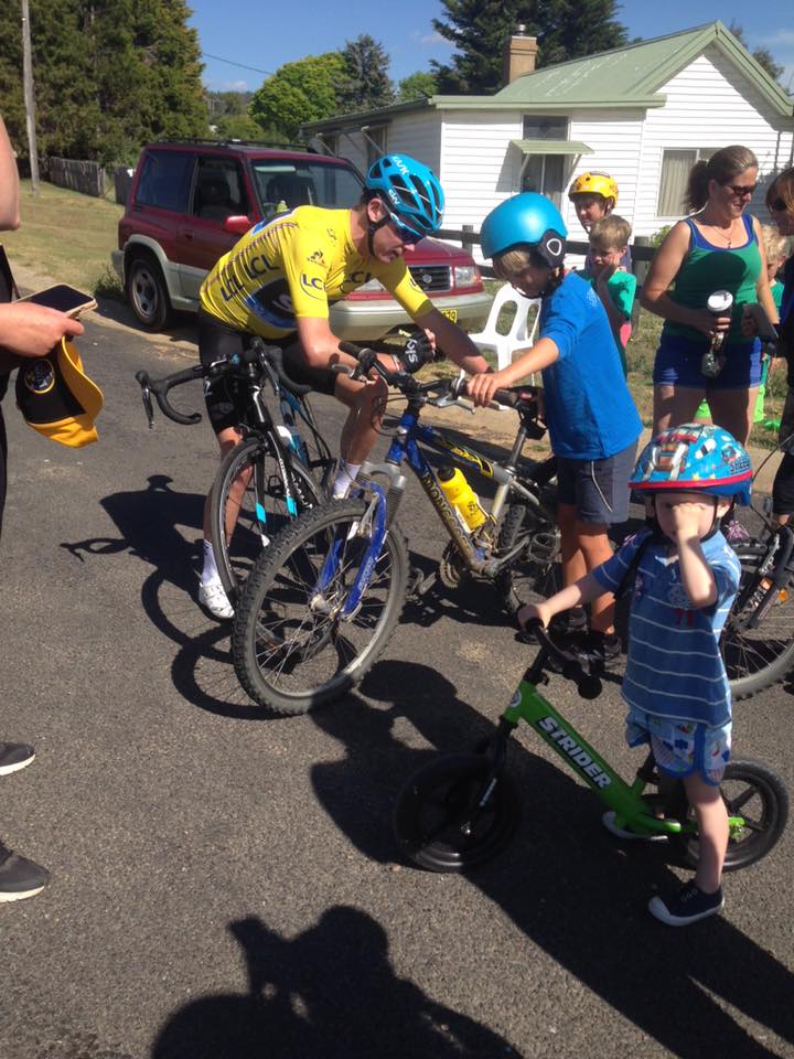 Chris Froome at a rest stop , picture courtesy of www.destinationjindabyne.org.au