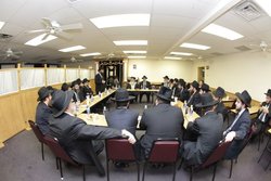Israel's Sephardic Chief Rabbi Amar addresses the Chabad Rabbis 