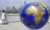 Blog-mirjana-ugrinov-with-globe