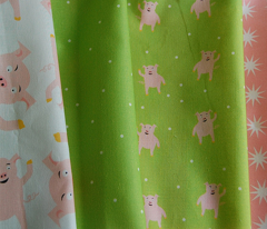 Tiny_white_on_green_polka_dot_comment_77095_preview