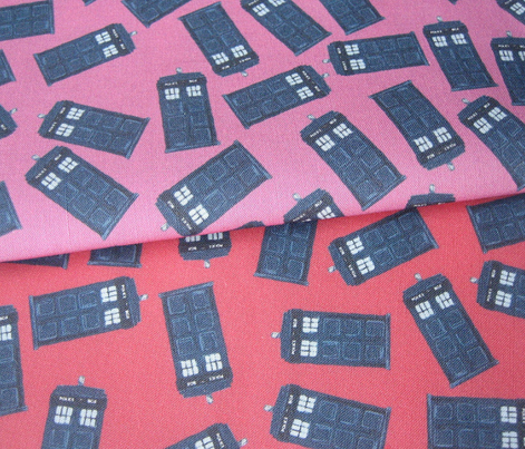 teeny tossed tardis pink