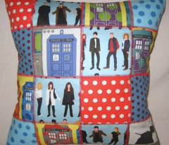 Rgroovy_tardis_cream_st_comment_158267_preview