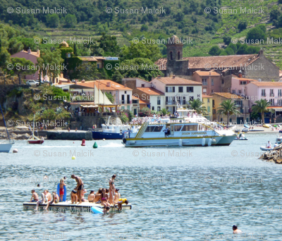 Swimming in Coullioure Harbour