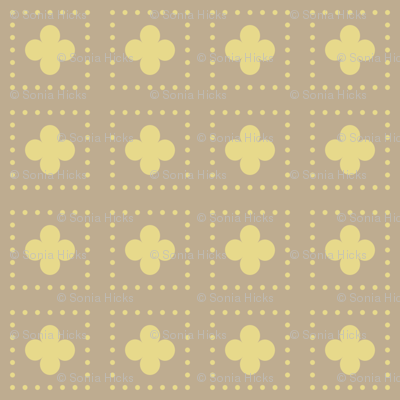 Gold Tudor Rose Cutout