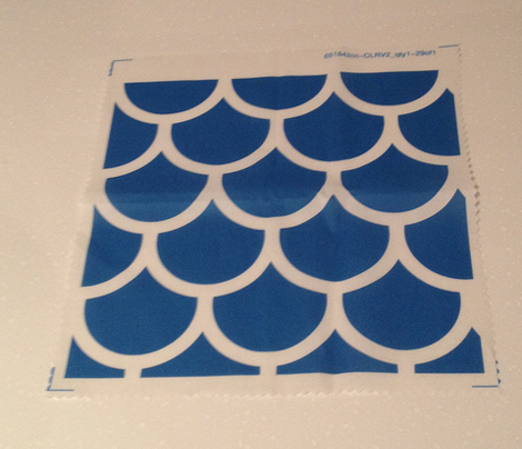 Rrscales_-_blue_and_white