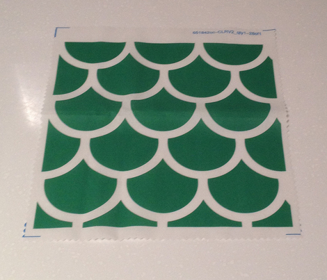 Rrscales_-_green_and_white
