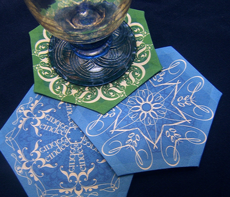 Calligraphic Snowflake napkins in green