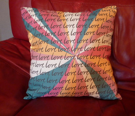 Rlovelovelove_cushion_comment_252008_preview