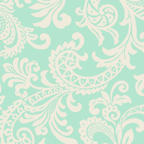 Large Scale Tiffani Paisley
