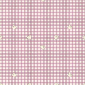 Garlic bulbs - plaid