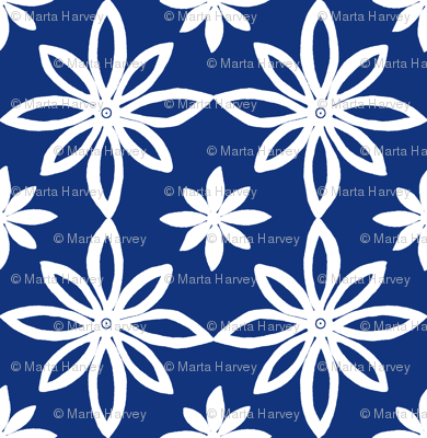 Pattern With 2 Flowers in Blue and White