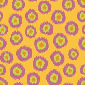 Candy_is_Dandy-Ikat-Golden1