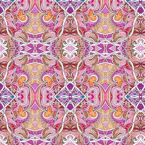 Criss Cross Paisley Toss Tangle