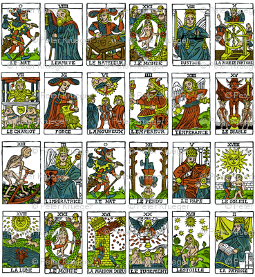 Tarot, huge scale