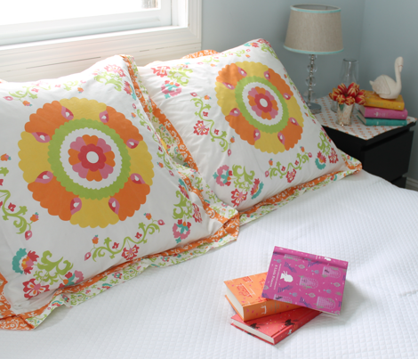Rbright_floral_mediallion_comment_272120_preview