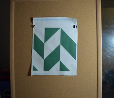 Green-white_herringbone