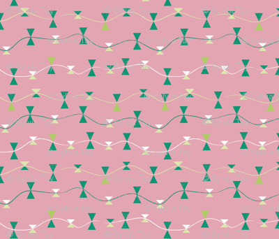 emerald_kitetails_pink