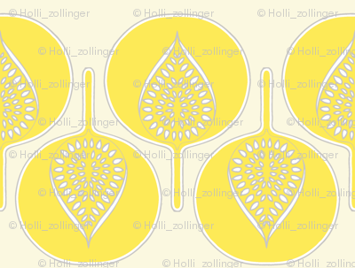tree_hearts_light_yellow_cream_dk_grey