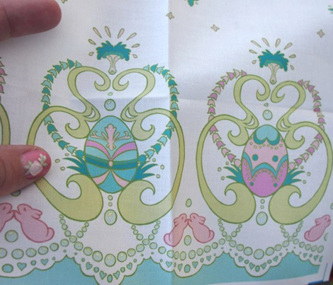 Rococo Painted Egg Border