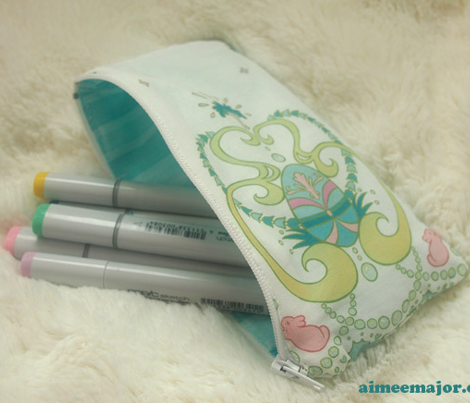 Rococo Painted Egg Border