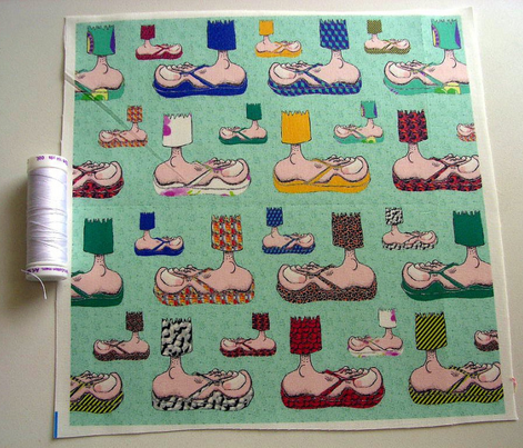 Feet with their BFF's ~ Flip-Flops! (mint)