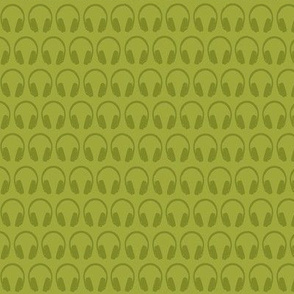 Très chic, très geek (headphones - moss green)