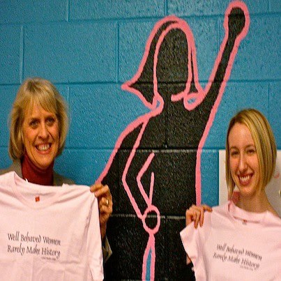 Vicky and Andrea: Models of Girl Power!