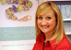 image for Nicky Shopland : Jewellery Award Finalist Sparkles