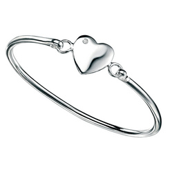 D for Diamond Beautifully sweet jewellery for the little ones, set with sparkling diamonds for a truly special keepsake.