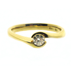 image of 18ct Yellow Gold Twist Bezel Set 0.25ct Diamond Ring