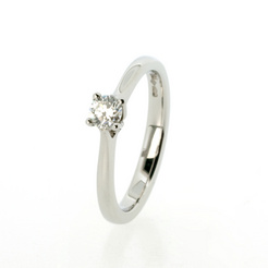 image of Platinum 4 Claw Set 0.25ct Diamond Ring