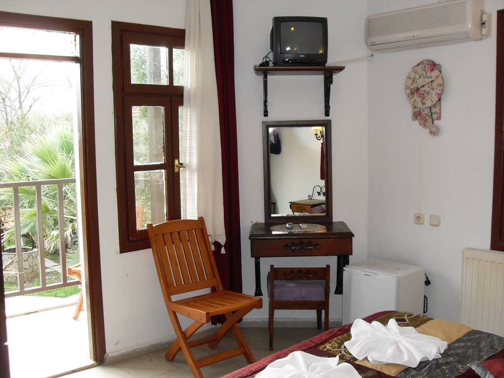 Single Extra Long, Single Extra Long, Garden view, Mountain view, Balcony, Wireless internet, Satellite TV, Minibar, Individually controlled air conditioning, Openable windows, Hairdryer, Vanity mirror, ve Mosquito net