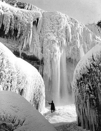 Frozen Niagara