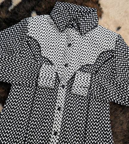 Black and White Textured Lycra with Yoke