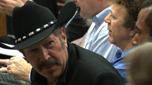 Kinky Friedman at a November 2009 Texas Senate committee hearing.