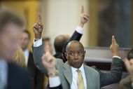 State Rep. Sylvester Turner, D-Houston, votes to table an amendment on SB 1 state budget bill on April 4, 2013.