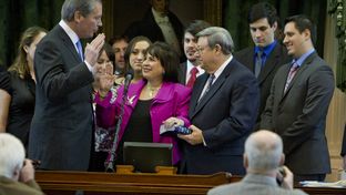 Lt. Gov. David Dewhurst swears in Sen. Leticia Van de Putte as president pro tempore of the Texas Senate on Jan. 8, 2013, the first day of the 83rd legislative session.