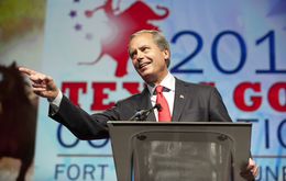 Lt. Governor David Dewhurst points at a delegate that interrupted his speech at the Texas Republican Convention on June 8, 2012.