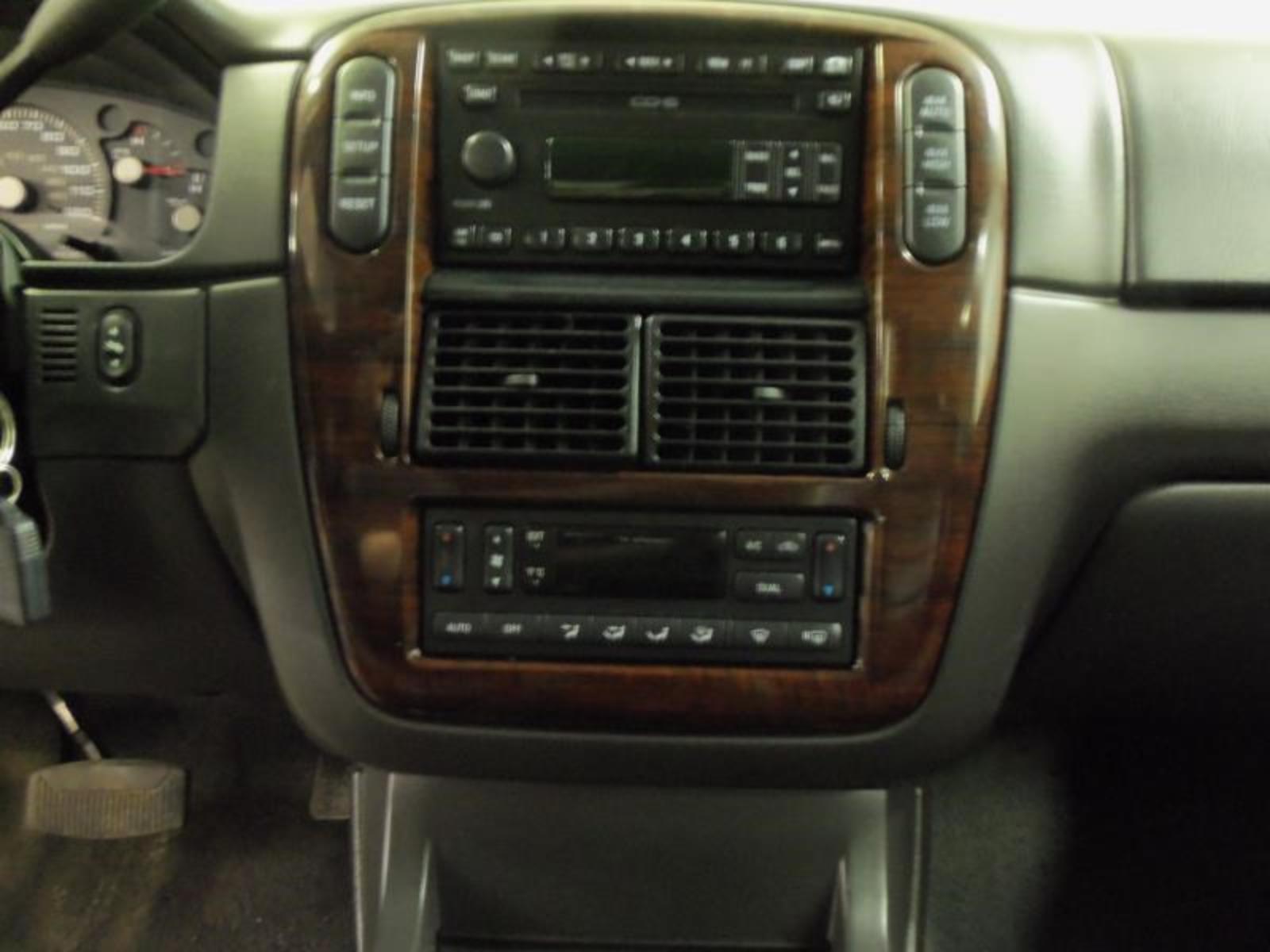 FORD EXPLORER Heat/AC Controller Front; 4 Dr, exc. Sport Trac; overhead