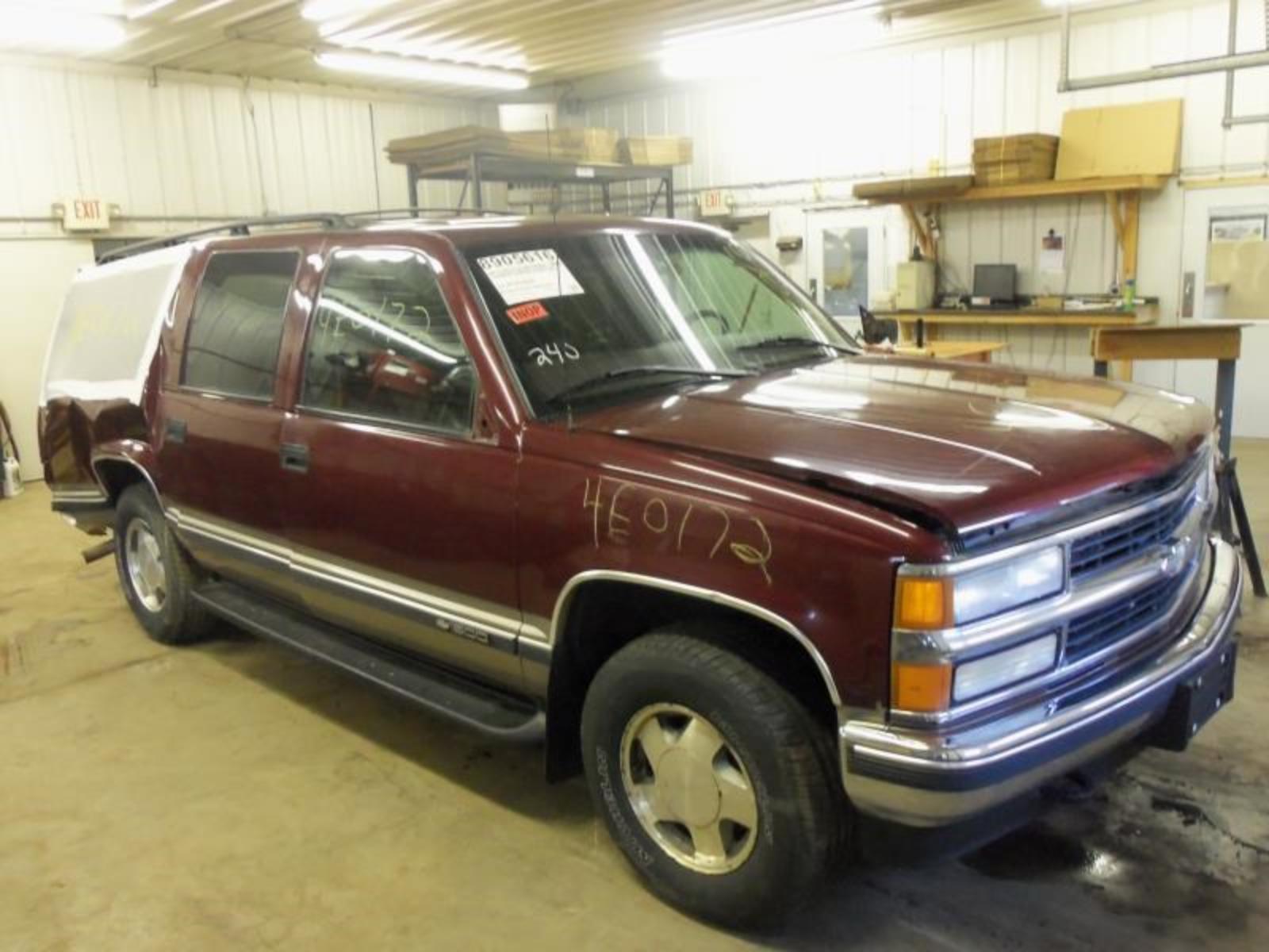 CHEVROLET SUBURBAN 1500 Jack 1999