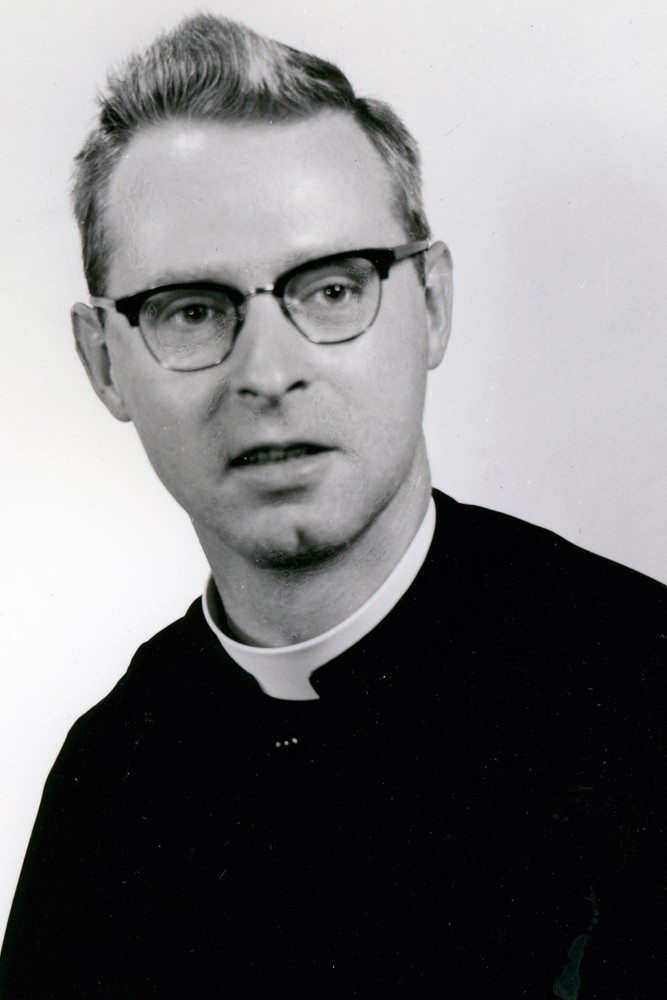Remembering Rev. Robert J. Kruse, C.S.C. '55 · News & Media · Stonehill