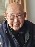 Akio "Aki" Lloyd Lloyd Sugimoto (1923 - 2021)